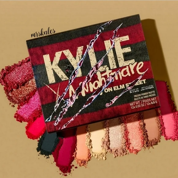 A Nightmare On Elm Street Pressed Powder Palette - Picture 2 of 16